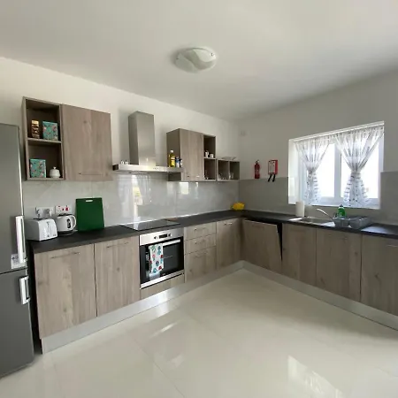 Sunshine Apartments Mellieha - Modern Three Bedroom Apartment - Apt No 1 Exterior photo